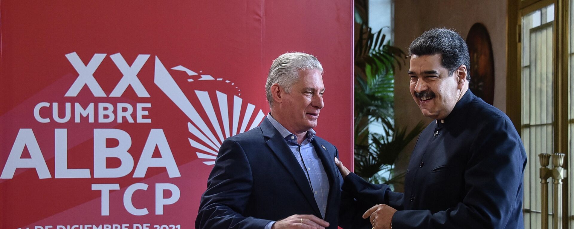 Los presidentes de Cuba y Venezuela, Miguel Díaz-Canel y Nicolás Maduro, en la XX Cumbre de ALBA-TCP Los presidentes de Cuba y Venezuela, Miguel Díaz-Canel y Nicolás Maduro, en la XX Cumbre de ALBA-TCP - Sputnik Mundo, 1920, 14.12.2021