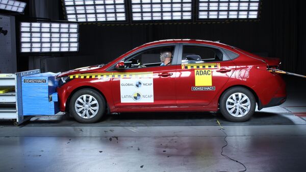 El nuevo Hyundai Accent durante las pruebas de choque realizadas por Latin NCAP - Sputnik Mundo