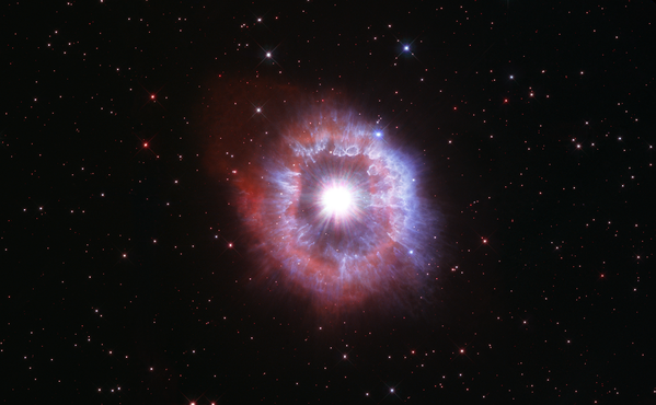 La estrella gigante AG Carinae en la constelación de Carina. Esta es una de las estrellas más brillantes de la Vía Láctea. La foto se tomópara conmemorar el 31 aniversario del lanzamiento del Telescopio Espacial Hubble, que tuvo lugar el 24 de abril de 1990. - Sputnik Mundo