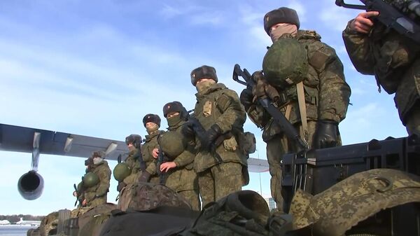 Las fuerzas de paz de la OTSC arriban a Kazajistán - Sputnik Mundo