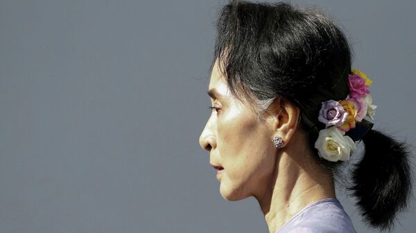 Aung San Suu Kyi, exconsejera de Estado de Birmania, primera ministra de facto del país y premio Nobel de la Paz - Sputnik Mundo