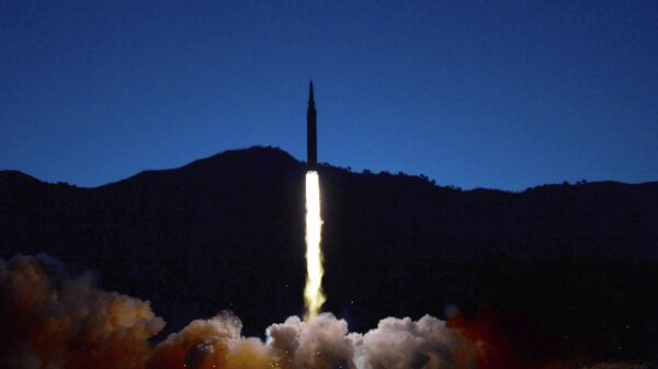 El misil hipersónico del Corea del Norte - Sputnik Mundo