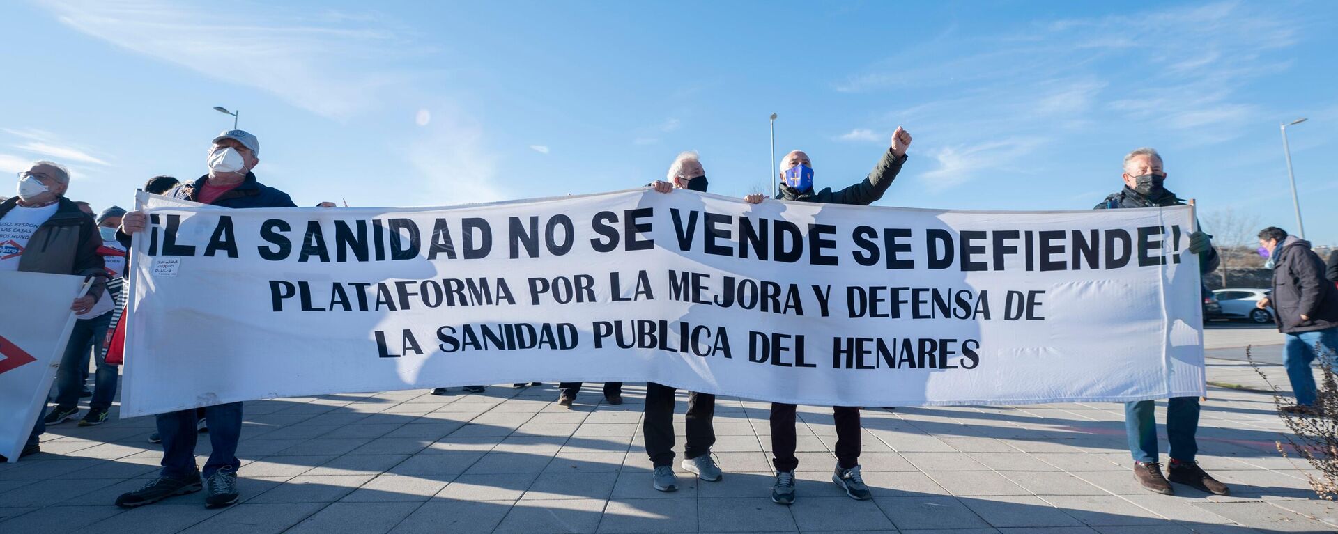 Grupos de personas se manifiestan a favor de la sanidad pública en Madrid. Coslada, Madrid, 18 enero de 2022 - Sputnik Mundo, 1920, 20.01.2022