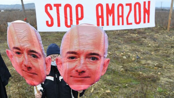 Una protesta contra Amazon, foto de archivo - Sputnik Mundo