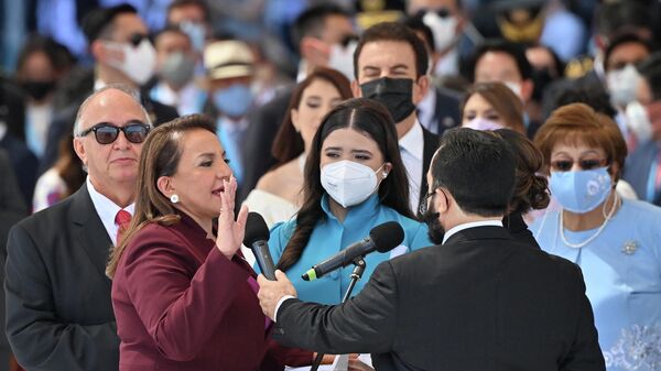 Xiomara Castro, primera mujer presidenta de Honduras - Sputnik Mundo