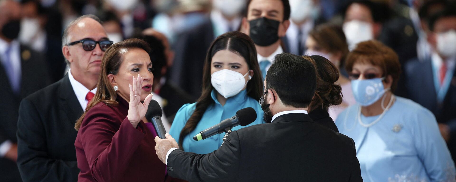 Xiomara Castro se juramenta como presidenta de Honduras Xiomara Castro se juramenta como presidenta de Honduras - Sputnik Mundo, 1920, 28.01.2022