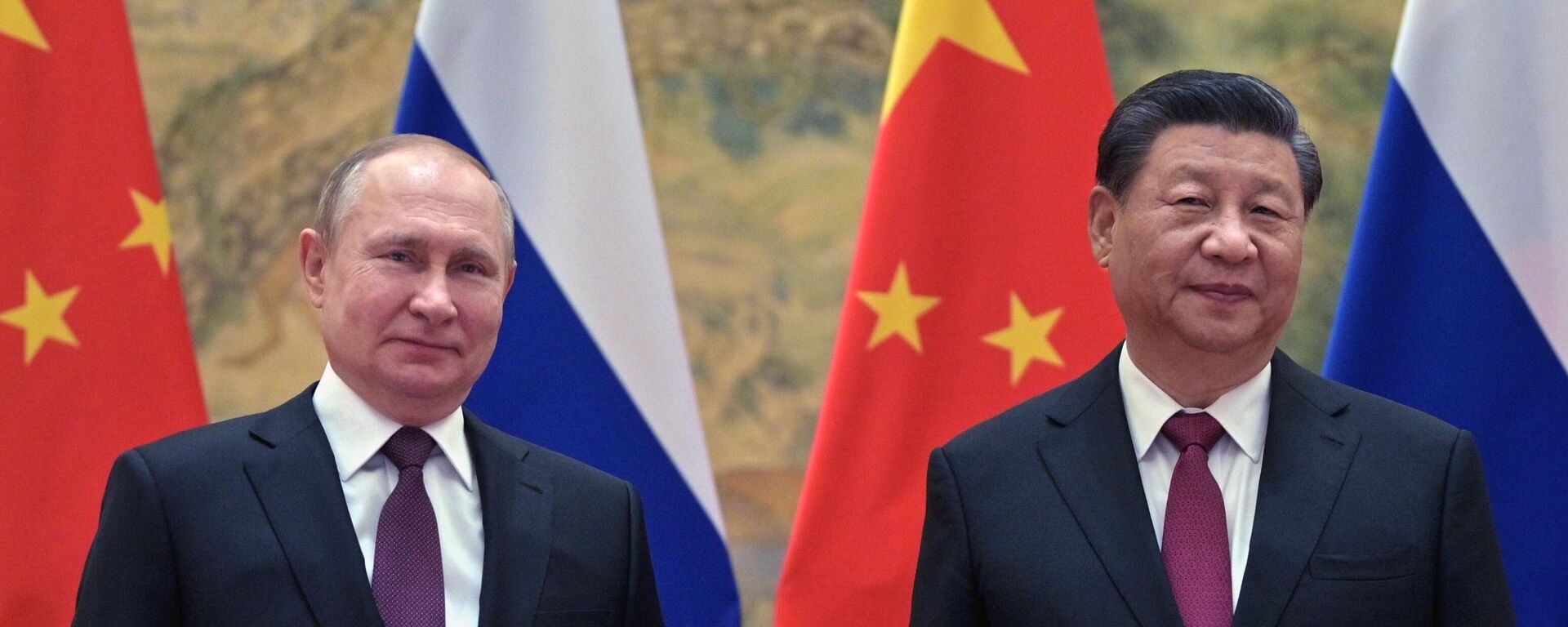 El presidente de Rusia, Vladímir Putin, llegó a Pekín para reunirse con su homólogo chino, Xi Jinping - Sputnik Mundo, 1920, 04.02.2022
