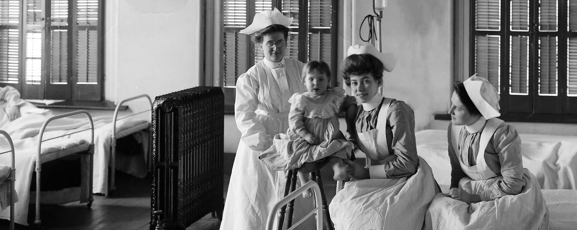 El interior del hospital St. Louis Female en 1904 - Sputnik Mundo, 1920, 04.02.2022