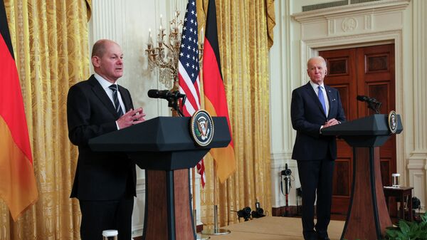 El presidente de EEUU, Joe Biden, y el canciller alemán, Olaf Scholz - Sputnik Mundo
