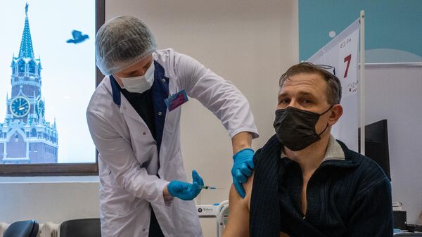 La vacunación contra el COVID en Moscú, Rusia - Sputnik Mundo