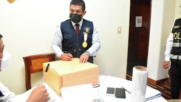 La Fiscalía peruana registra el Palacio de Gobierno por investigación de corrupción - Sputnik Mundo