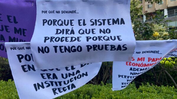 Consignas y protestas feministas inundan la Ciudad de México - Sputnik Mundo