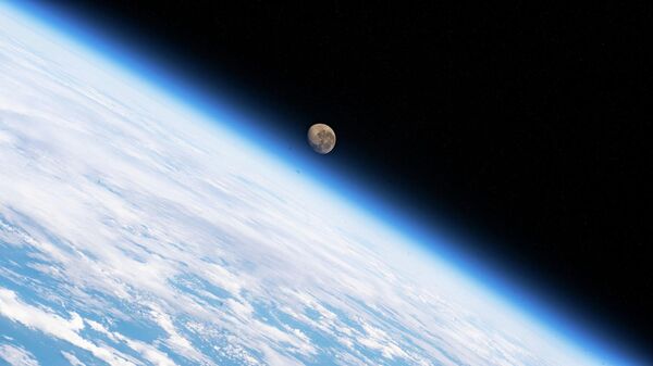 La Tierra y la Luna - Sputnik Mundo