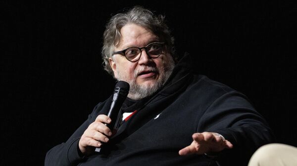Guillermo del Toro - Sputnik Mundo