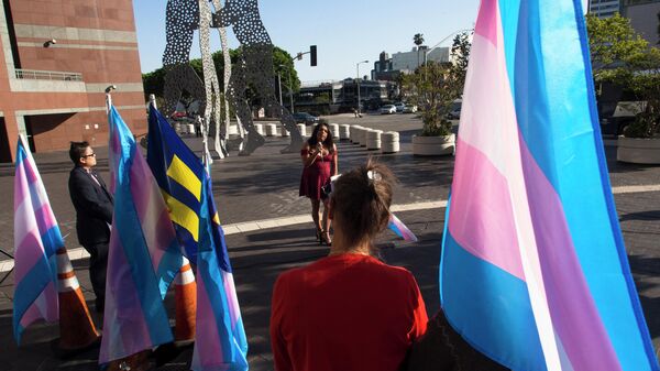 Personas trans y la gente no binaria luchan por sus derechos (imagen referencial) - Sputnik Mundo