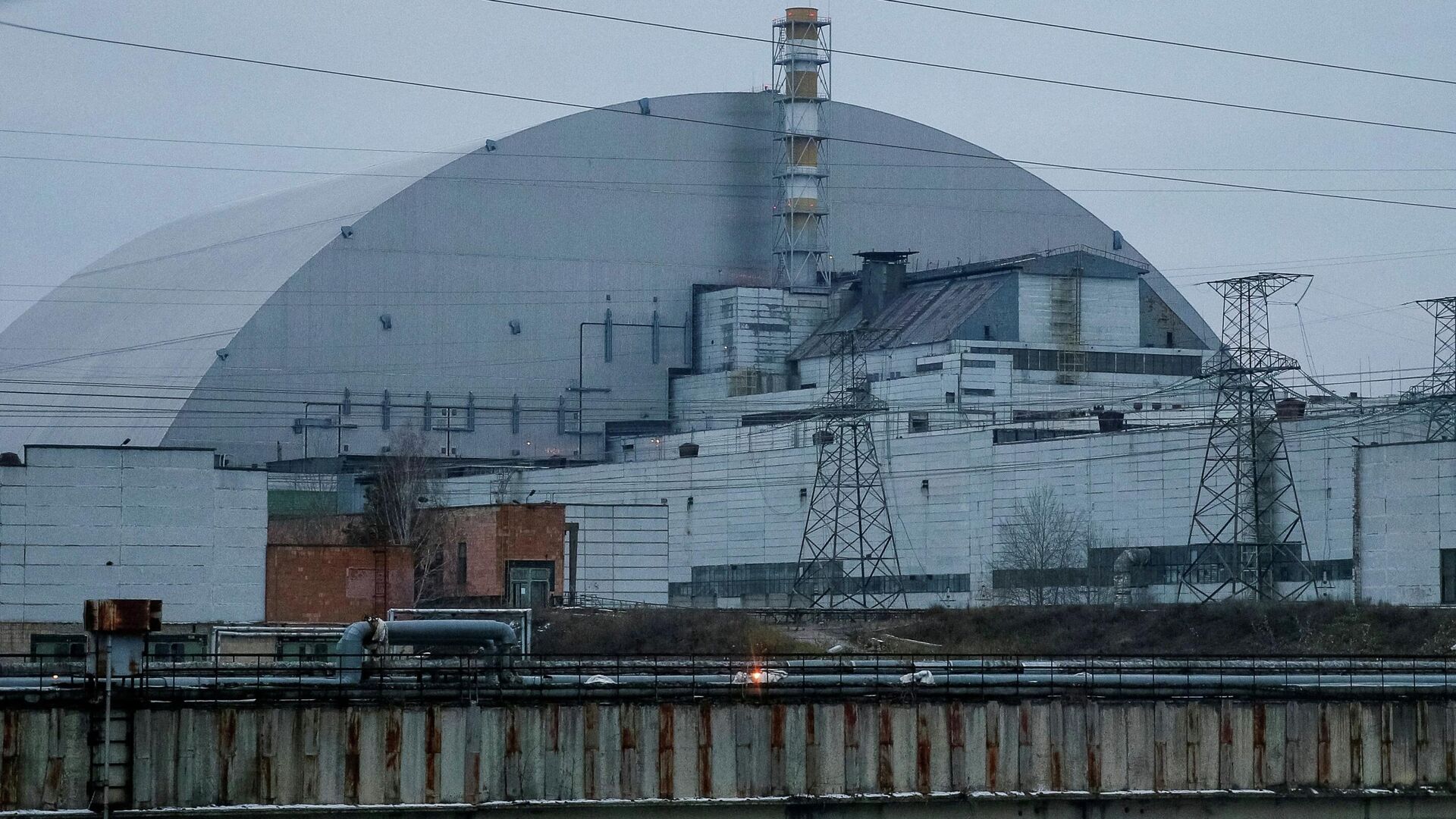 La central nuclear de Chernóbil  - Sputnik Mundo, 1920, 01.04.2022