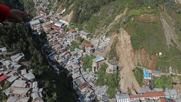 Los deslizamientos de tierras en Perú - Sputnik Mundo