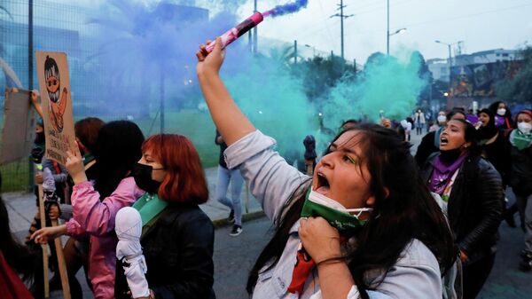 Manifestantes a favor del aborto legal en Ecuador - Sputnik Mundo