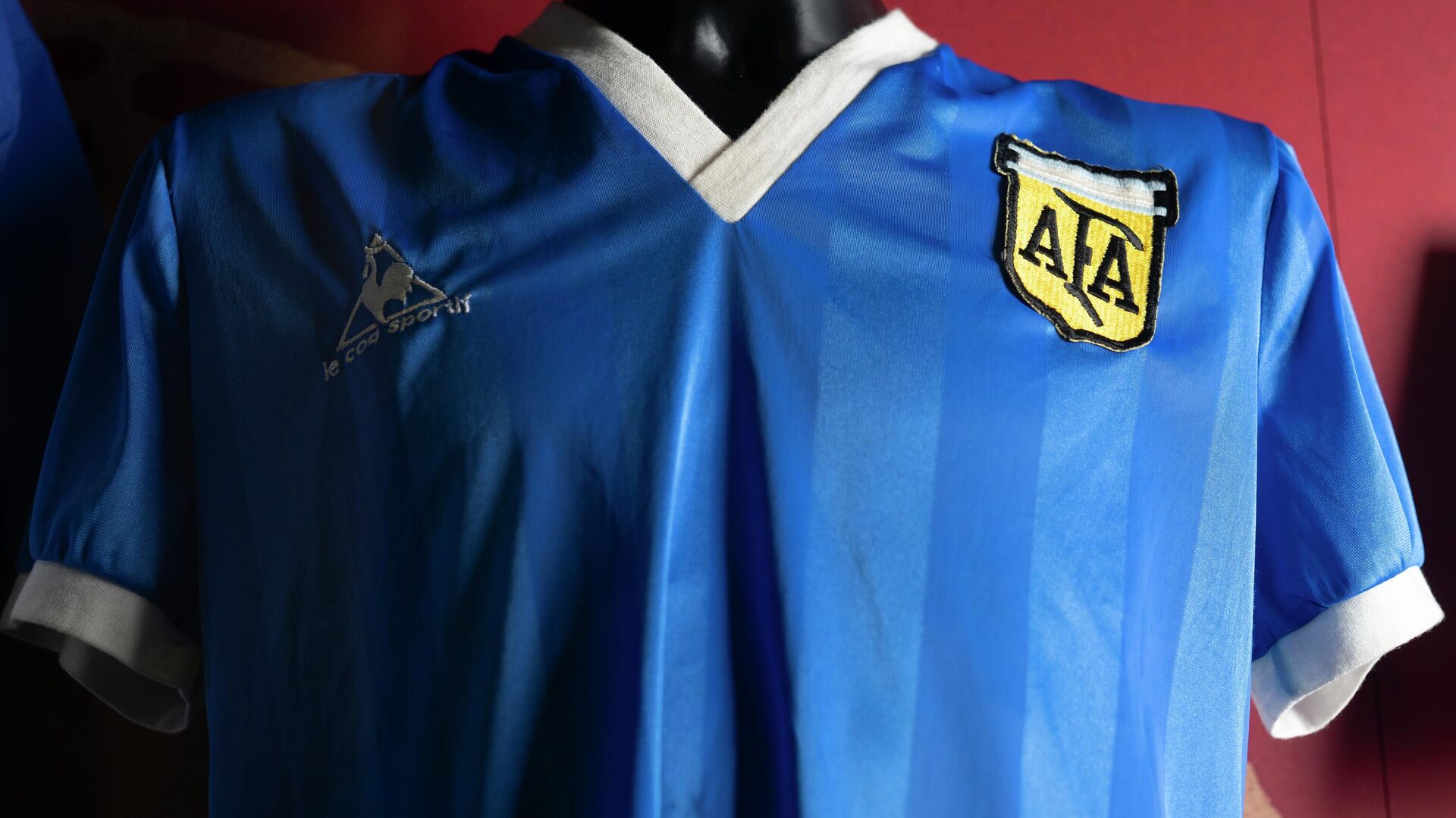 Camiseta de Diego Armando Maradona vs. Inglaterra - Sputnik Mundo, 1920, 06.04.2022