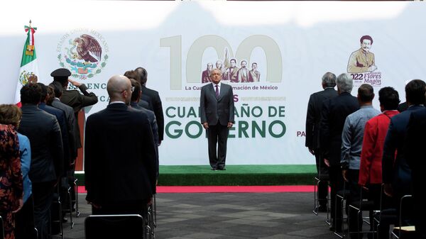 El presidente mexicano Andrés Manuel López Obrador durante su primer informe de gobierno de 2022 - Sputnik Mundo