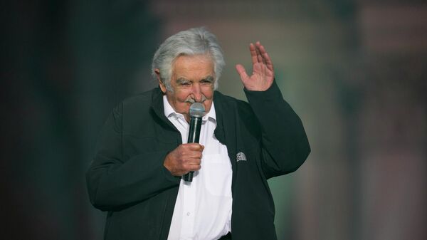 El expresidente uruguayo José 'Pepe' Mujica durante un acto en Buenos Aires en diciembre de 2021 - Sputnik Mundo