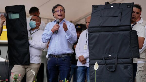 Gustavo Petro, el candidato presidencial de izquierda en las elecciones presidenciales en Colombia - Sputnik Mundo