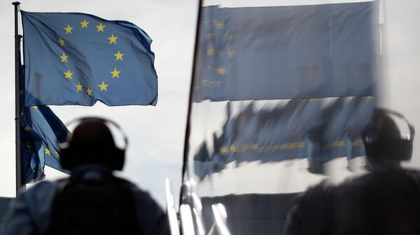 La bandera de la Comisión Europea - Sputnik Mundo