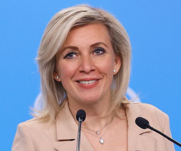 María Zajárova, la portavoz del Ministerio de Asuntos Exteriores de Rusia, aclara la posición del país en los temas más candentes de la política internacional. - Sputnik Mundo