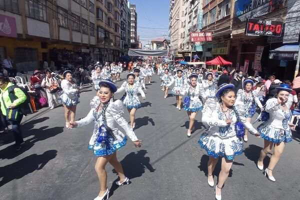 La fiesta del Gran Poder en la ciudad de La Paz - Sputnik Mundo