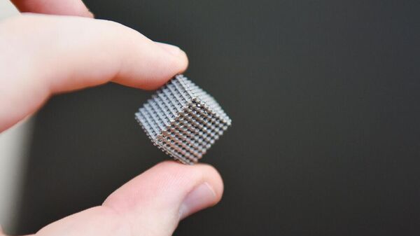 Un objeto de aluminio imprimido en una impresora 3D con una nueva tecnología de MISIS - Sputnik Mundo