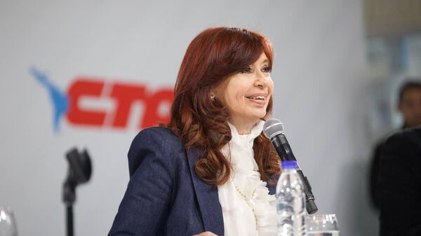 Cristina Fernández de Kirchner en el Plenario de la Central de Trabajadores de la Argentina (CTA) en Avellaneda - Sputnik Mundo