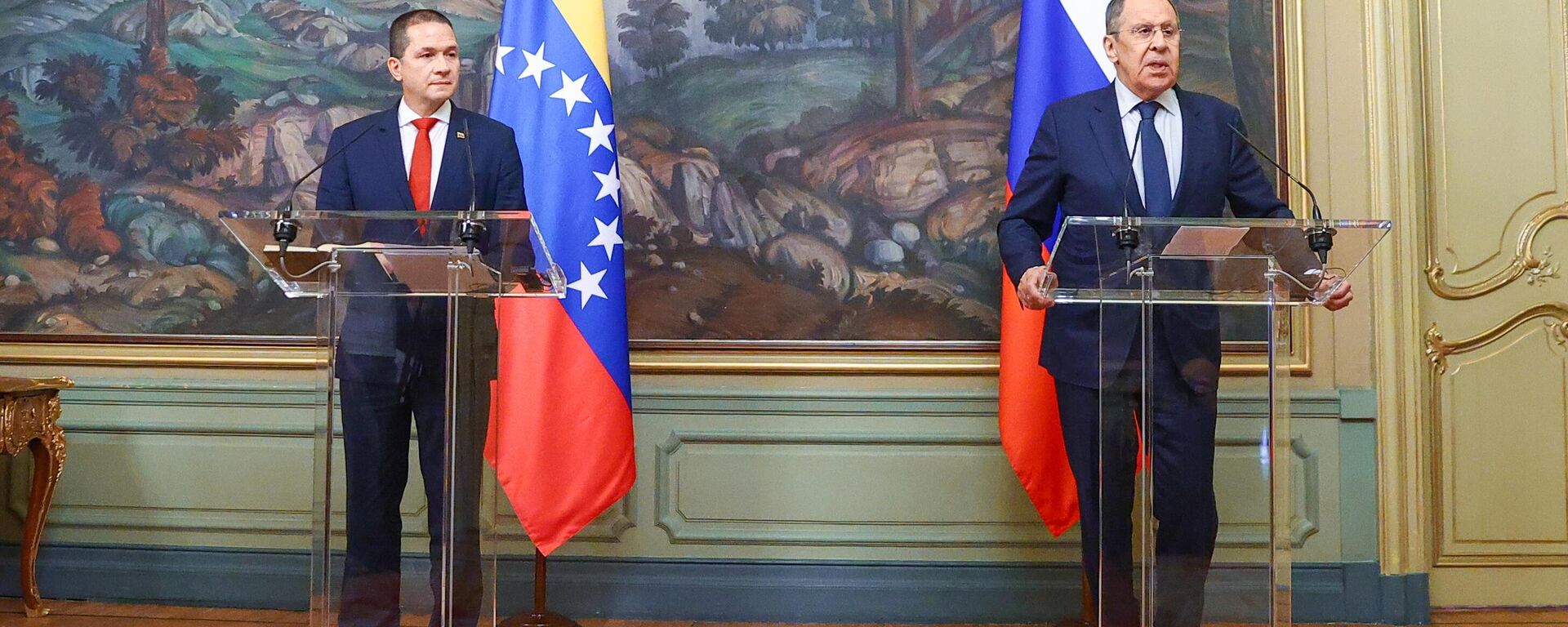 El canciller venezolano Carlos Faría y su homólogo ruso Serguéi Lavrov - Sputnik Mundo, 1920, 04.07.2022