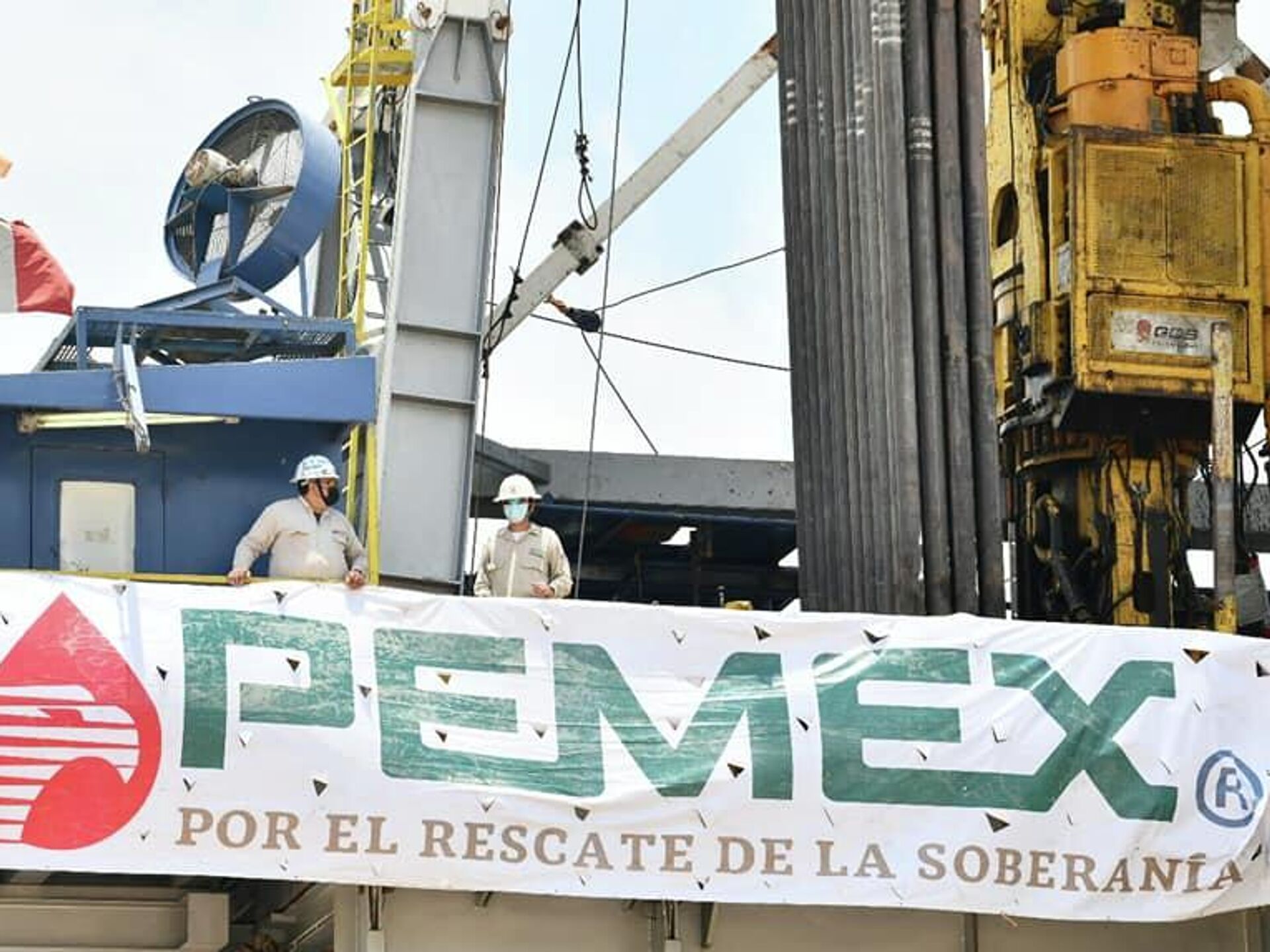 Una explosión en un ducto de Pemex deja al menos 11 personas heridas en  Veracruz, México - 30.11.2022, Sputnik Mundo