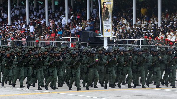 Venezuela mostró su fortaleza militar en desfile por aniversario de su independencia - Sputnik Mundo