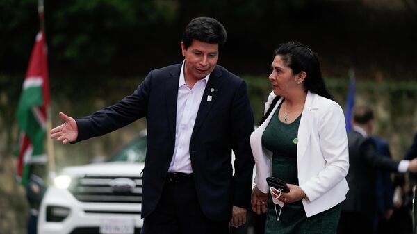 El presidente de Perú, Pedro Castillo,  y su esposa, Lilia Paredes - Sputnik Mundo