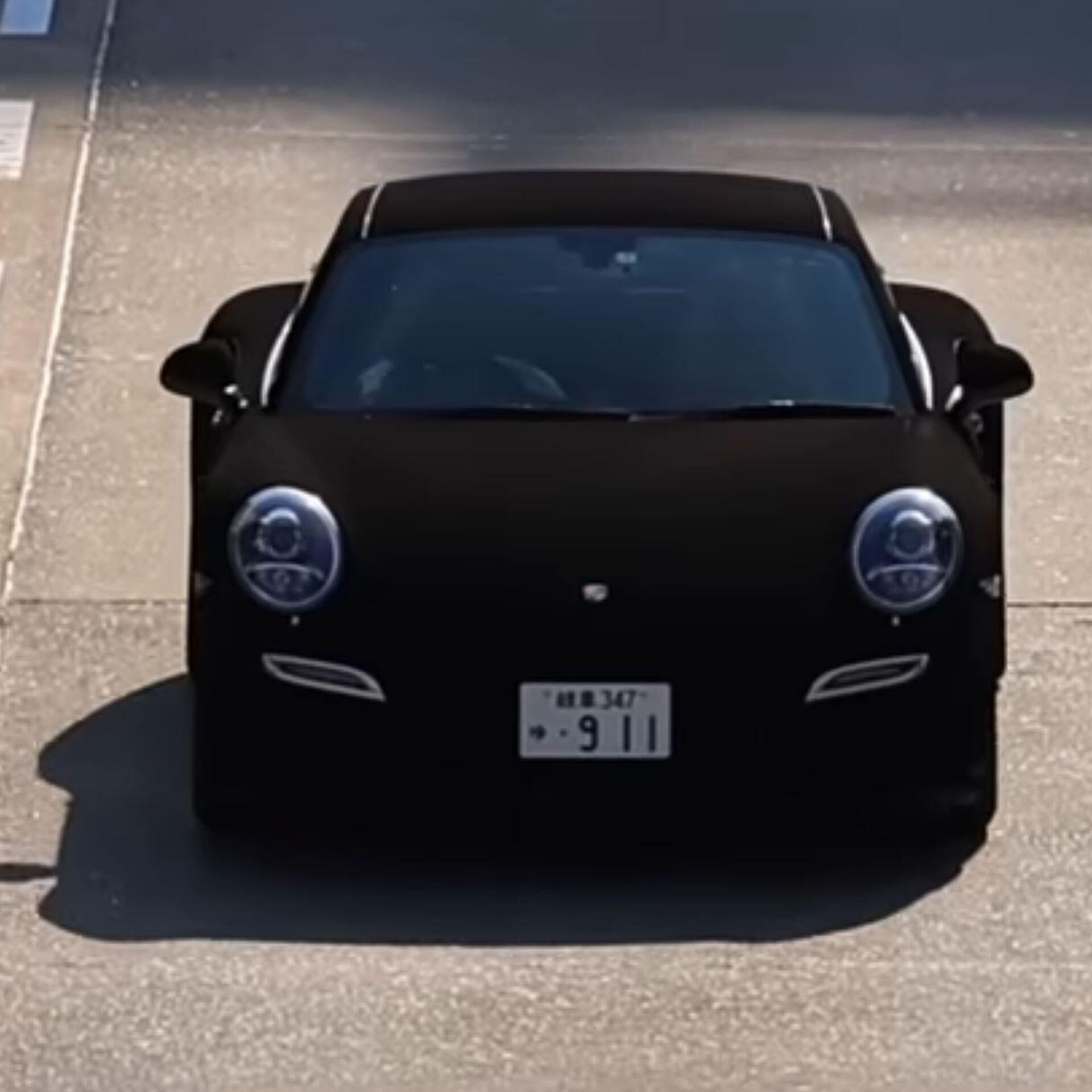Este es el Porsche 911 más oscuro del mundo