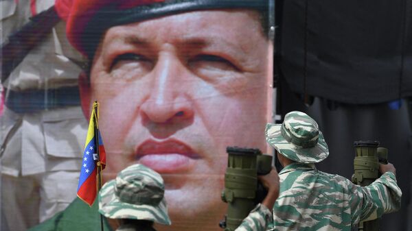 Hugo Chávez (1954-2013), el comandante venezolano  - Sputnik Mundo
