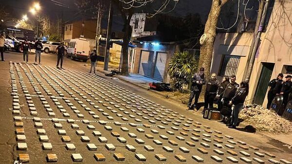 La Policía Federal argentina incautó más de 1.600 kilos de cocaína en la ciudad de Rosario - Sputnik Mundo