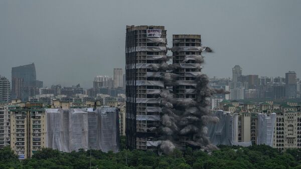 Demolición de las Torres Gemelas Supertech en la ciudad india de Noida - Sputnik Mundo