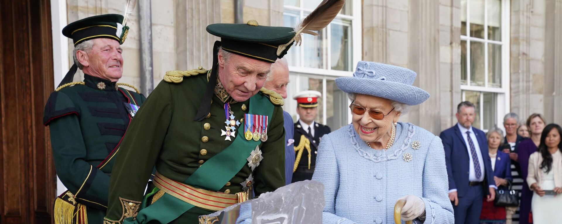 La reina Isabel II de Reino Unido fue reportada en estado delicado de salud por el Palacio de Buckingham. - Sputnik Mundo, 1920, 08.09.2022