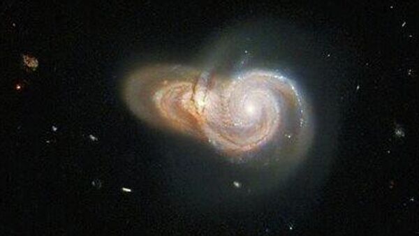 Superposición galáctica captada por Hubble - Sputnik Mundo