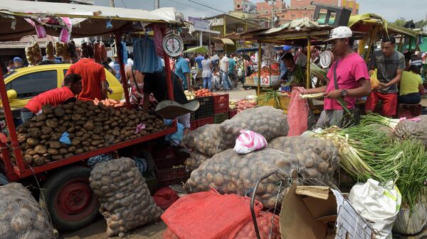 Mercado callejero en la zona fronteriza de Colombia y Venezuela - Sputnik Mundo