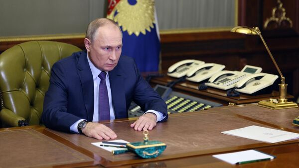 Vladímir Putin, el presidnte ruso, durante una reunión con el director del Comité de Investigación de Rusia, Alexandr Bastrikin - Sputnik Mundo