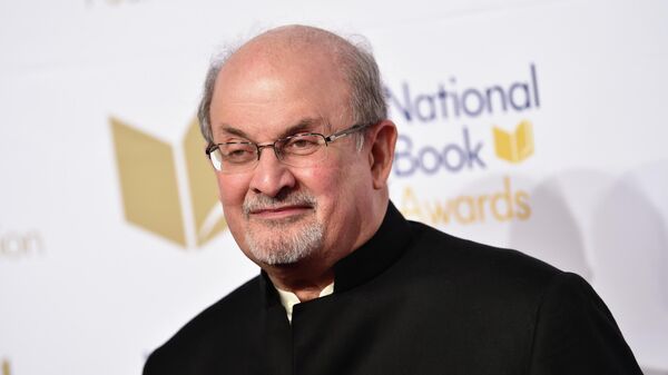 Salman Rushdie, escritor británico - Sputnik Mundo