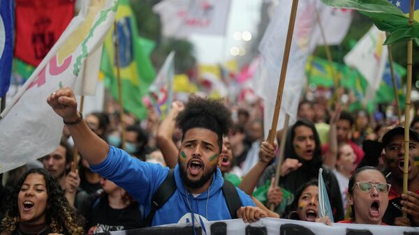 Protesta estudiantil en Sao Paulo, octubre de 2022 - Sputnik Mundo