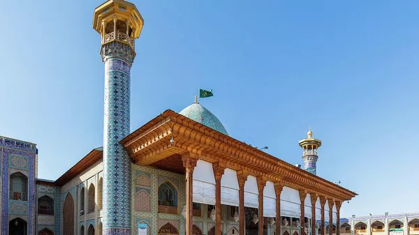 El monumento funerario y mezquita de Shah CheraghIrán - Sputnik Mundo