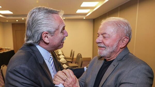 Encuentro entre el presidente argentino, Alberto Fernández, y el presidente electo de Brasil, Lula da Silva - Sputnik Mundo