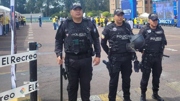Elementos de seguridad de la Policía de Ecuador.  - Sputnik Mundo