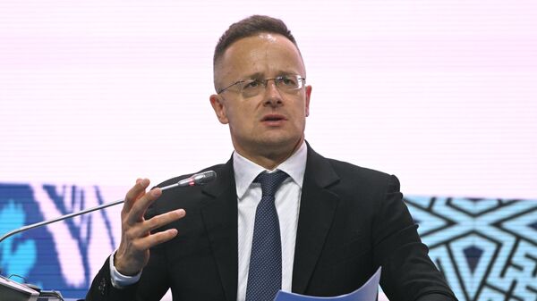 Péter Szijjarto, el ministro de Asuntos Exteriores húngaro - Sputnik Mundo
