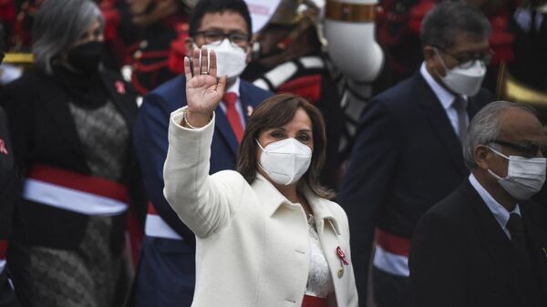 La vicepresidenta de Perú, Dina Boluarte, el día de su asunción - Sputnik Mundo